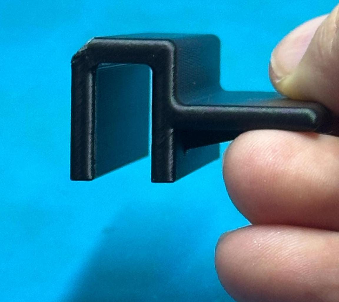 Aquarium Lid Clips 5mm/6mm/7mm/8mm/10mm Thick Rimless Tank Cover Clips - SET OF 4