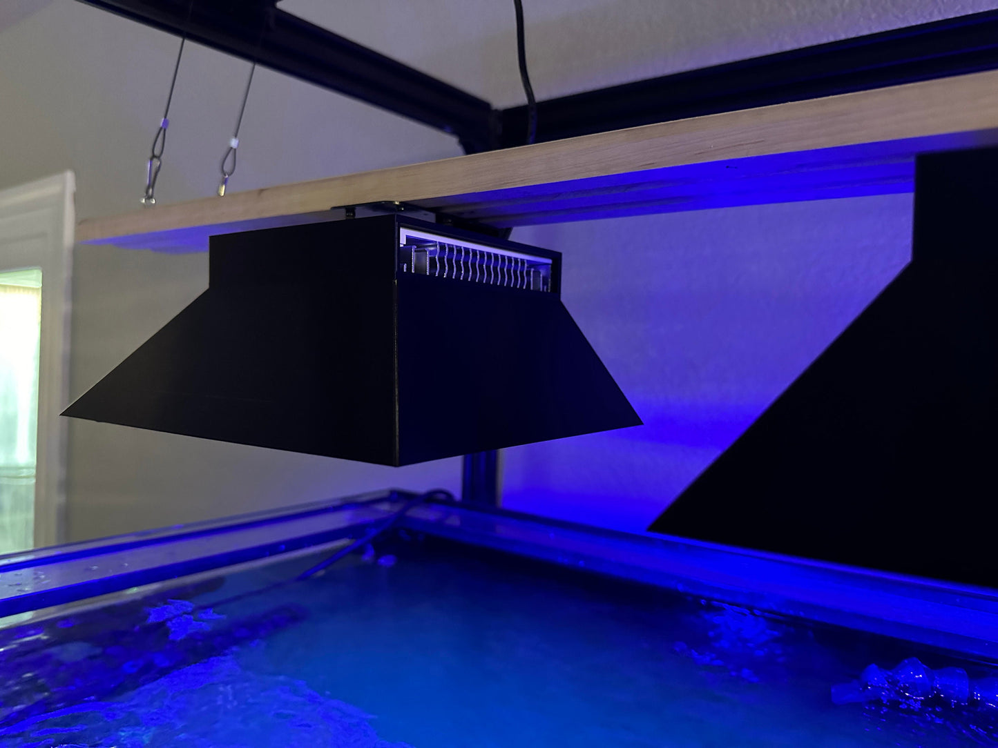 Popbloom RL90 and RS90 light angled light shade